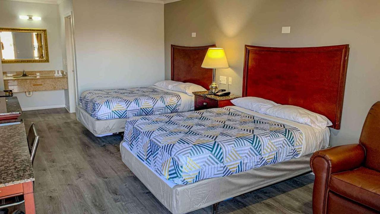 Motel 6 Newport News, Va - Fort Eustis Экстерьер фото